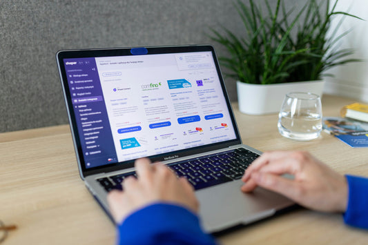 Shopify sourcing agent in China helping entrepreneurs manage supplier verification and factory audits